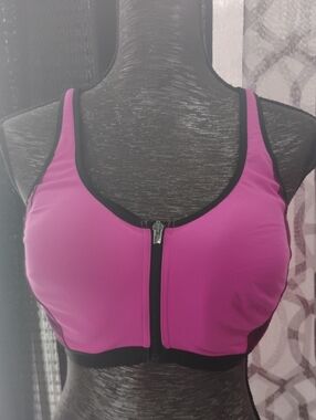 VICTORIA SECRET KNOCKOUT  BY VS FRONT -CLOSER SPORT BRA 38DD